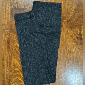 25 in lulu leggings!